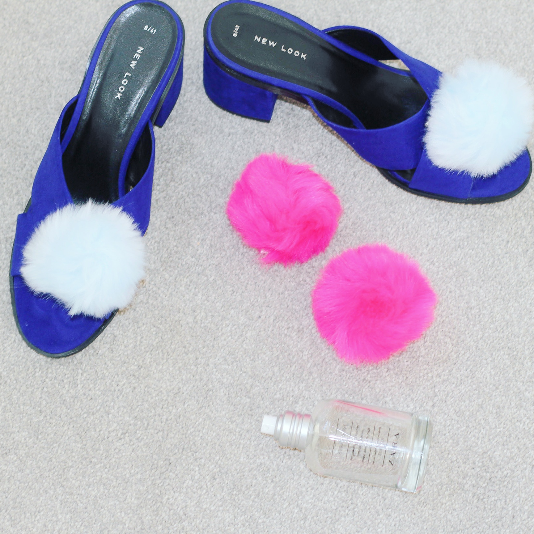 sandals with fluffy pom poms